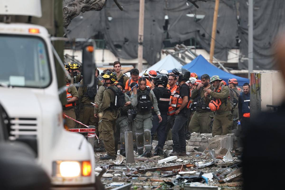 Las imágenes del ataque de Irán a uno de los principales hospitales de Israel