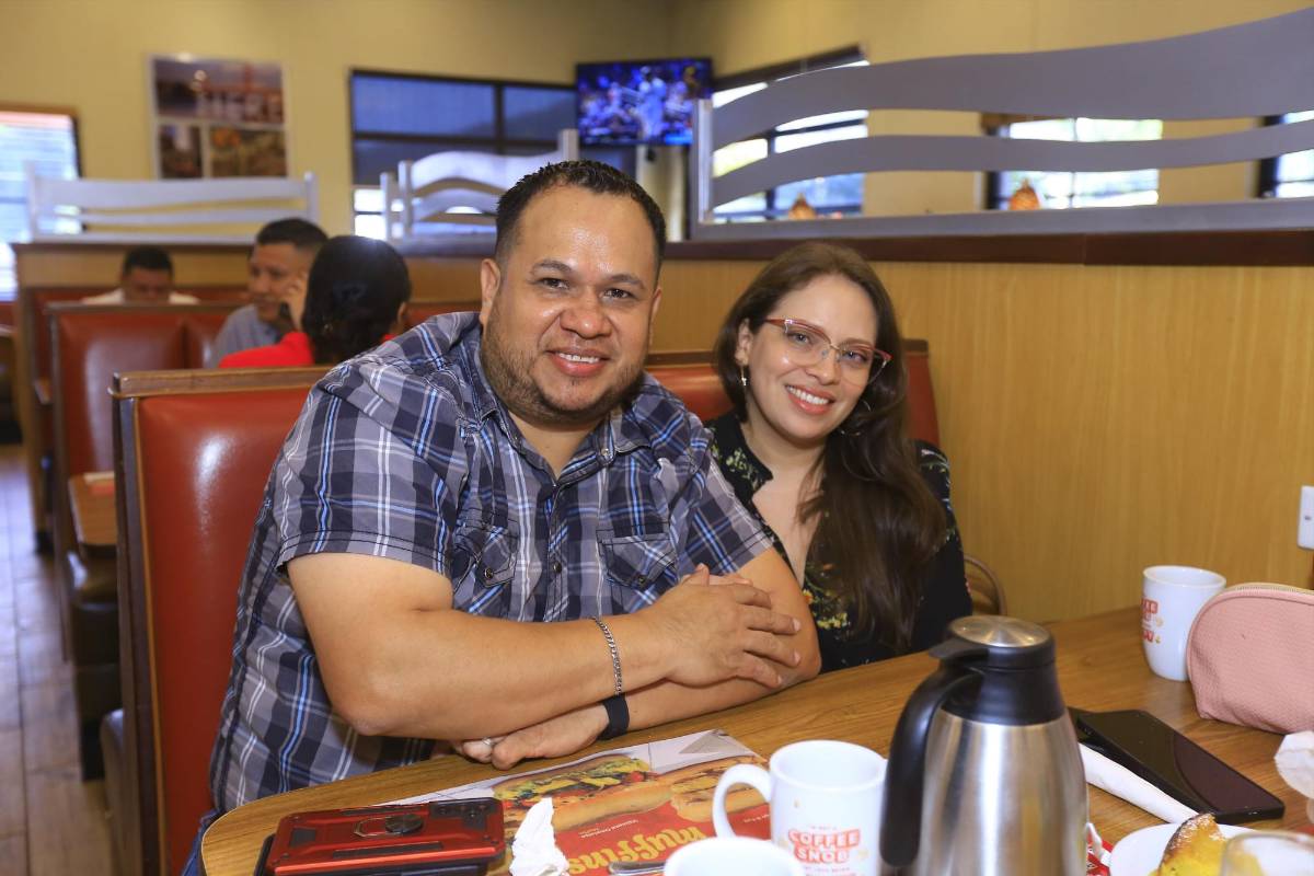 Seniors de Light and Vision celebran su entrada