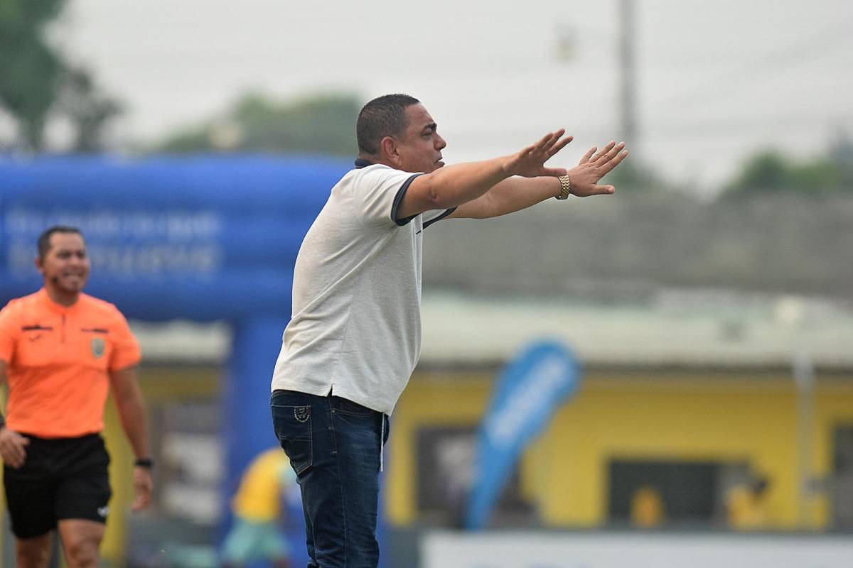 Jhon Jairo López, DT del Honduras Progreso, avisa a Real Sociedad