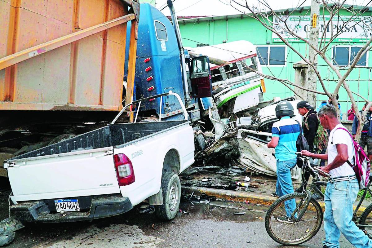 El accidente dejó una víctima mortal.