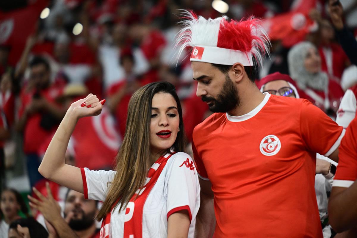 Danesas y tunecinas son furor en el Mundial de Qatar 2022