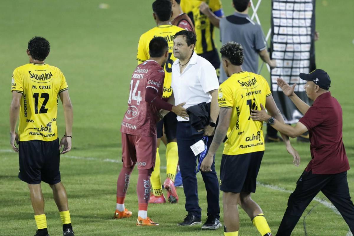 Decepción en Real España, lágrimas y temor por caos tras eliminación vs Motagua