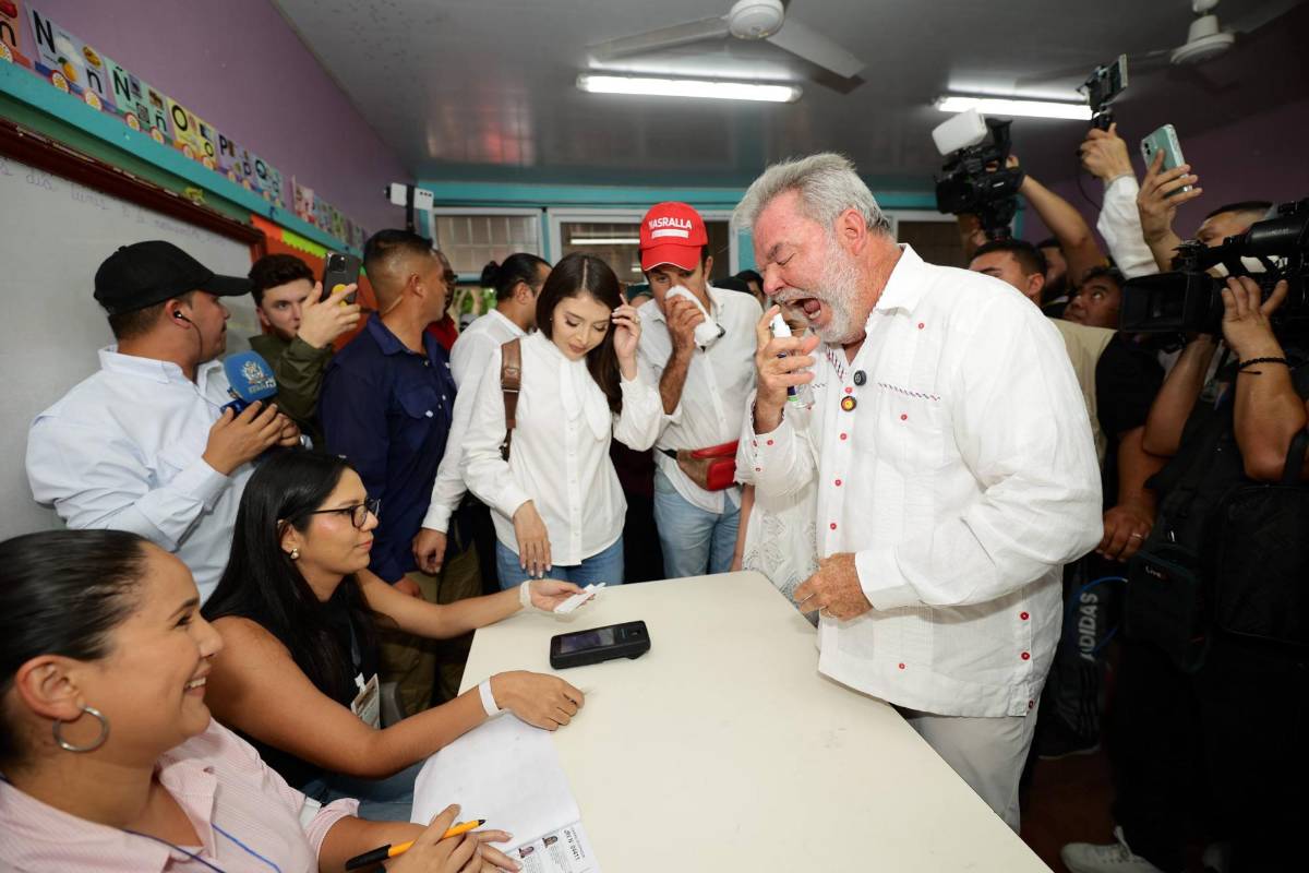 ¿Qué sucedió con el voto de Roberto Contreras?