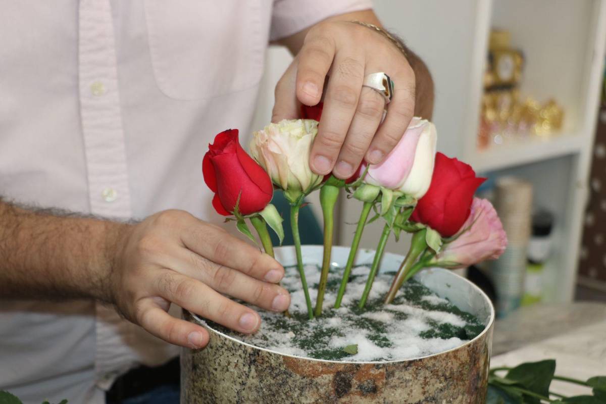 El negocio comenzó como un emprendimiento de arreglos frutales.