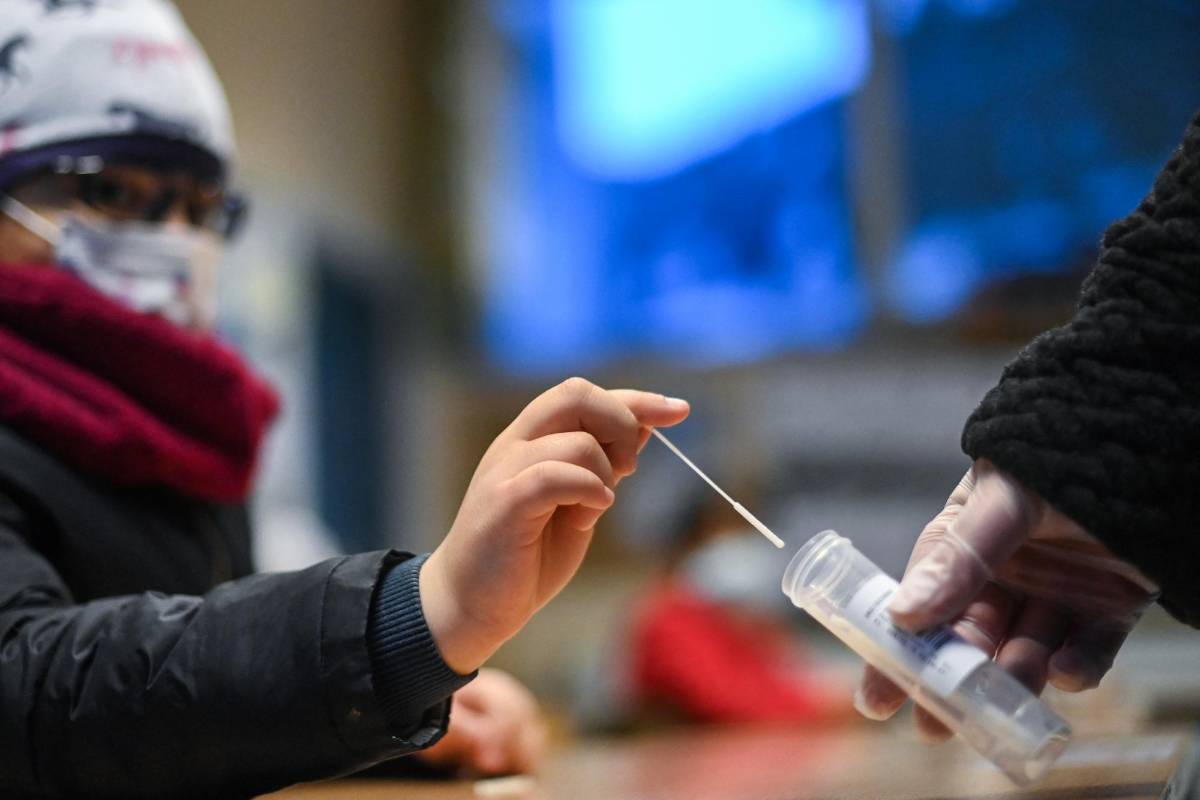 Primera “imagen” de ómicron muestra muchas más mutaciones que en variante delta