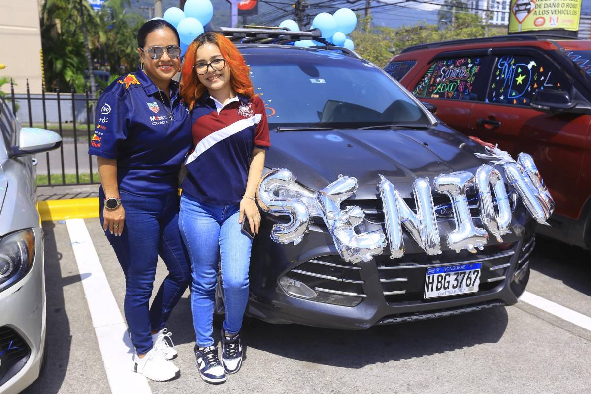 Seniors de Light and Vision celebran su entrada