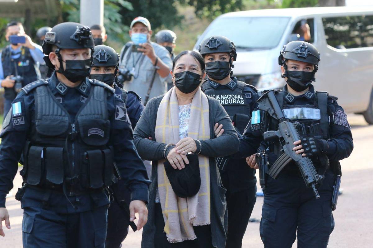 Honduras extradita a Herlinda Montes a Estados Unidos, acusada por narcotráfico
