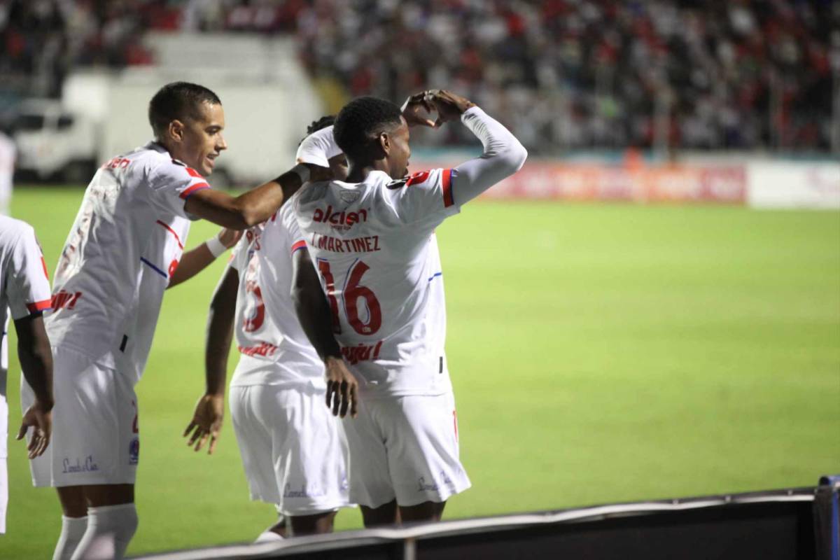 El baile de Olimpia a Estelí, festejos en el Nacional y el oso del Real España