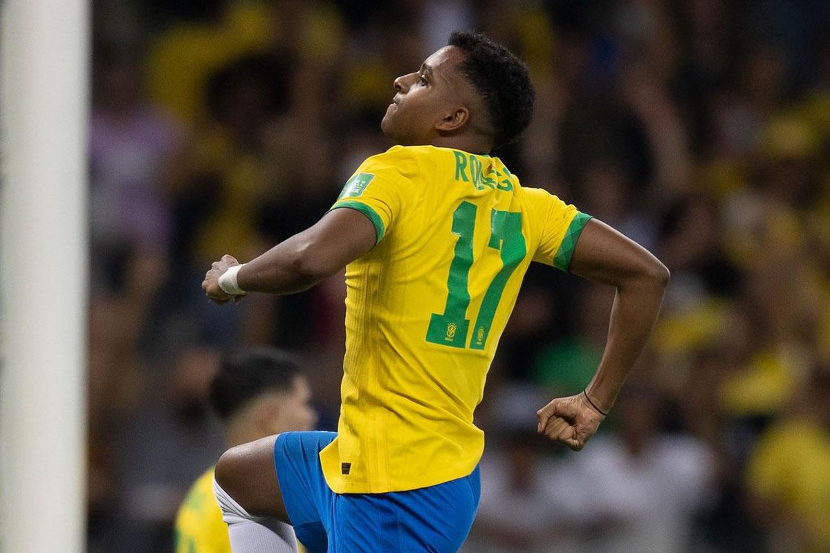 Rodrygo se unió al festín brasileño con un gol.