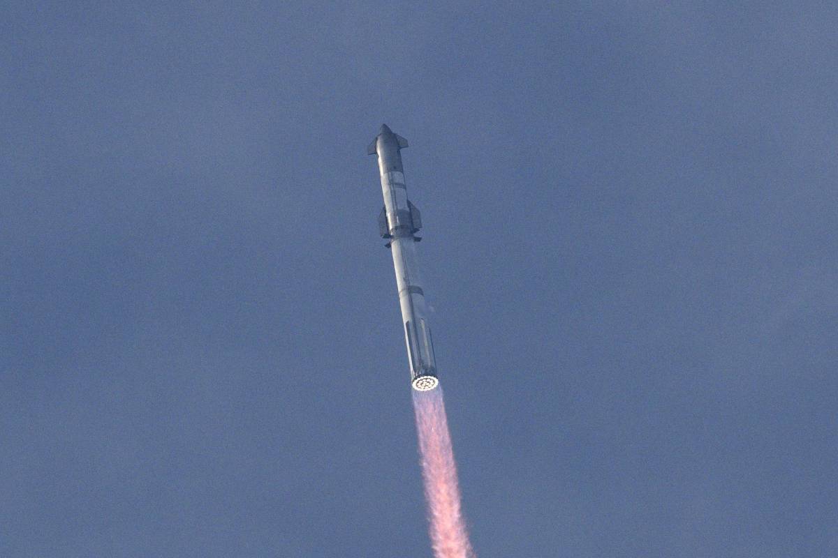 El enorme cohete Starship de SpaceX despega con éxito desde Texas en la tercera prueba