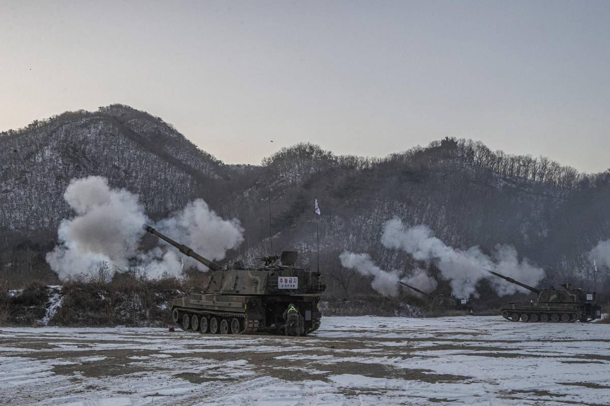 Corea del Sur y EEUU discuten ejercicios nucleares conjuntos