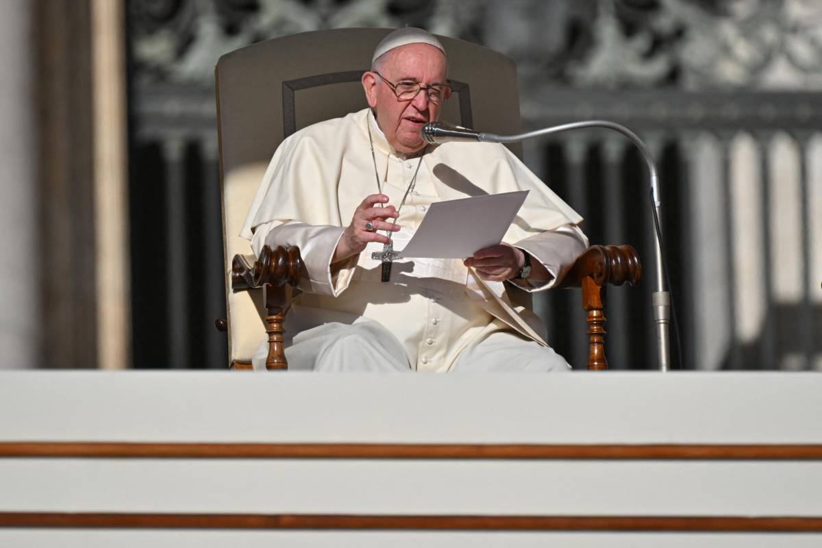 El papa Francisco denuncia los “cadáveres torturados” encontrados en Ucrania