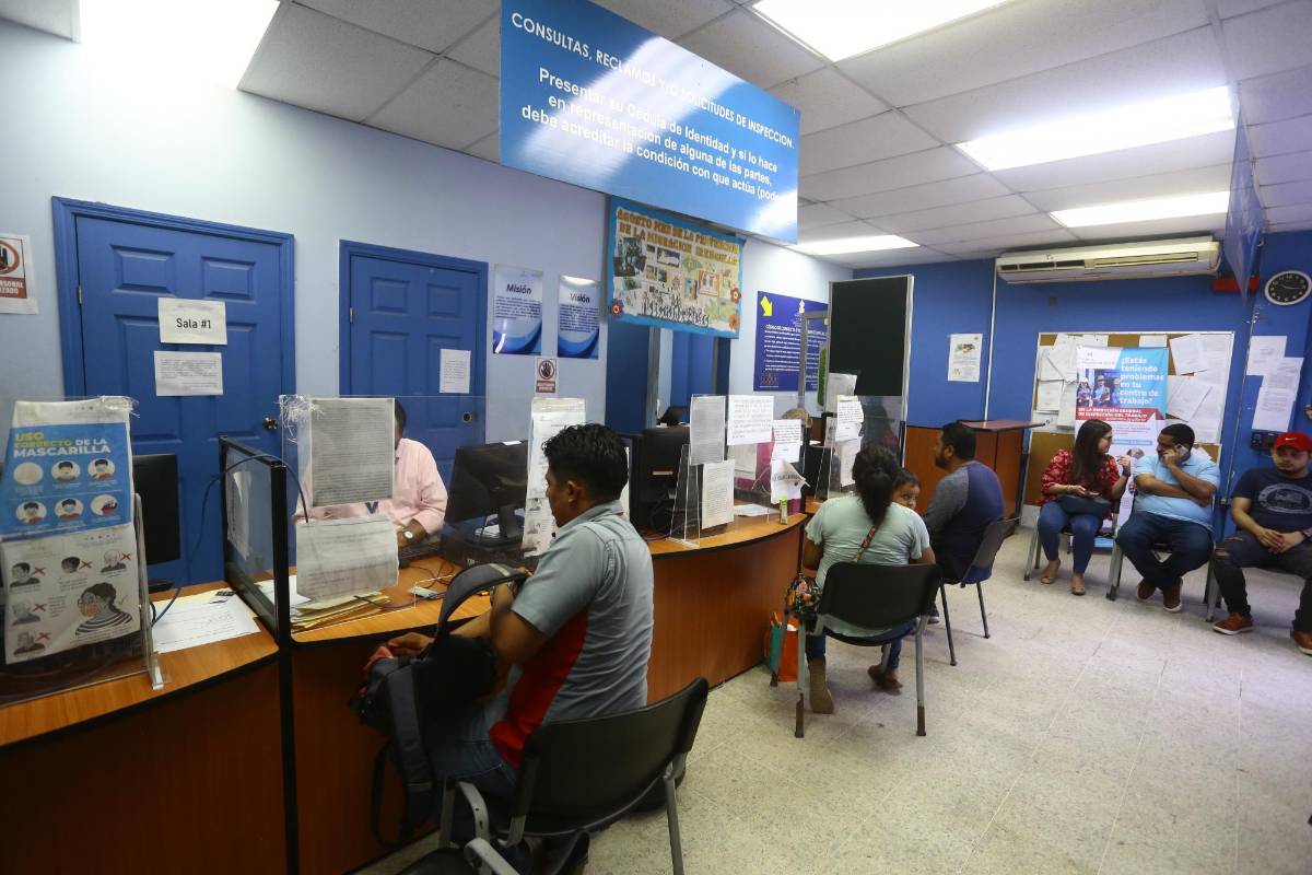 Pendientes más de 1,100 denuncias laborales en la Secretaría de Trabajo