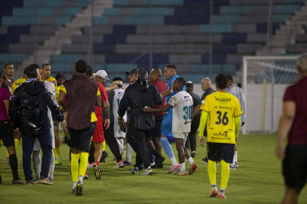 Festín en el Platense-Real España, show de Welcome y jugador salió en camilla