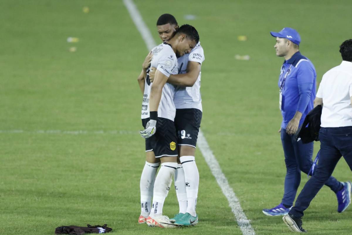 Decepción en Real España, lágrimas y temor por caos tras eliminación vs Motagua