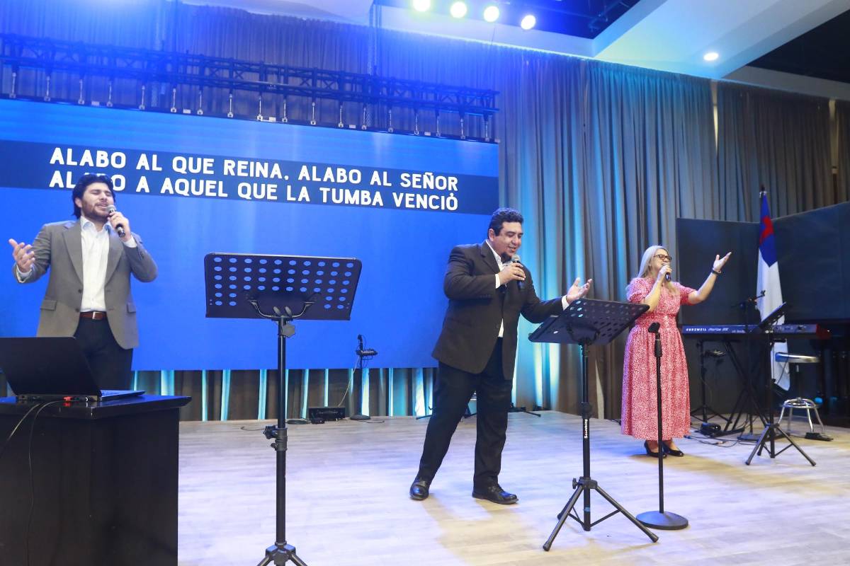 Empresarios y emprendedores fortalecen su visión de legado en conferencia celebrada en SPS