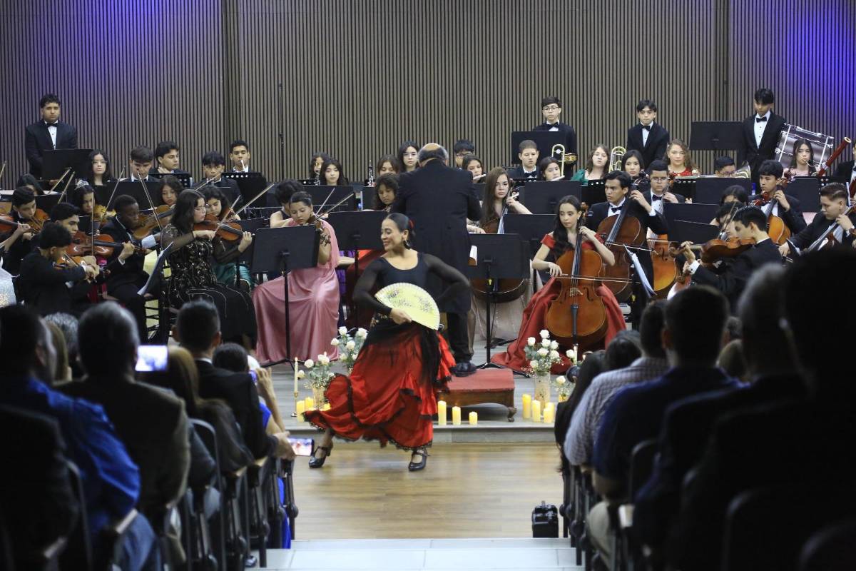 Fotos: Victoriano López festeja su 81 aniversario con gala artística