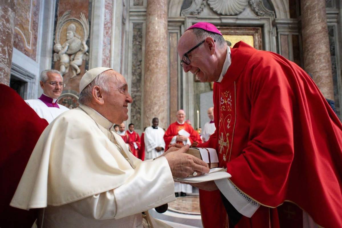 El papa Francisco entrega palios a arzobispos hondureños