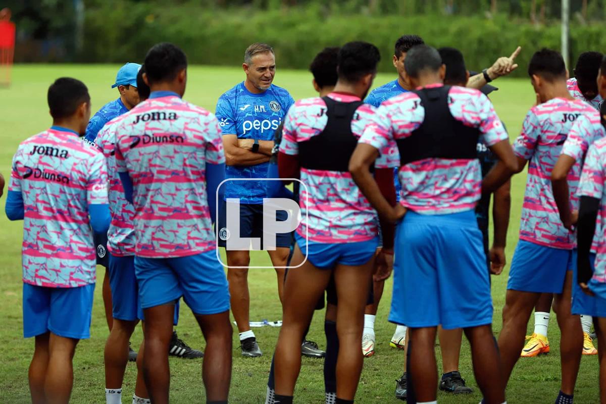 Hernán ‘La Tota‘ Medina durante el entrenamiento de este viernes del Motagua.