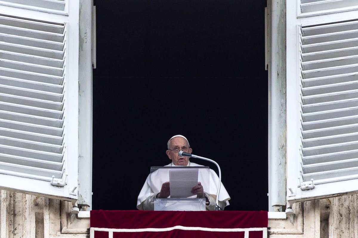 El papa Francisco condena la guerra “absurda y cruel” en Ucrania
