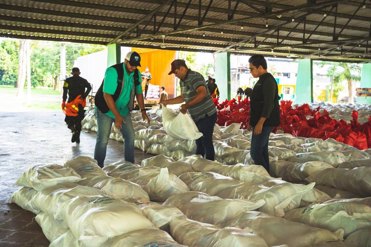 Unas 1,200 raciones de alimento serán destinados a los municipios más afectados por la tormenta tropical Sara en el departamento de Cortés, publicó Sedesol en su cuenta de X.