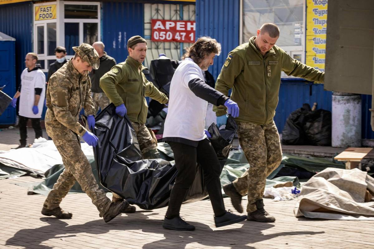 Decenas de muertos deja ataque ruso a una estación de tren llena de civiles que buscaban huir