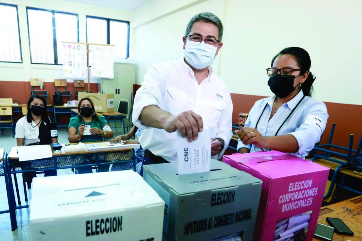 Juan Orlando Hernández: el fin de una carrera política de 32 años