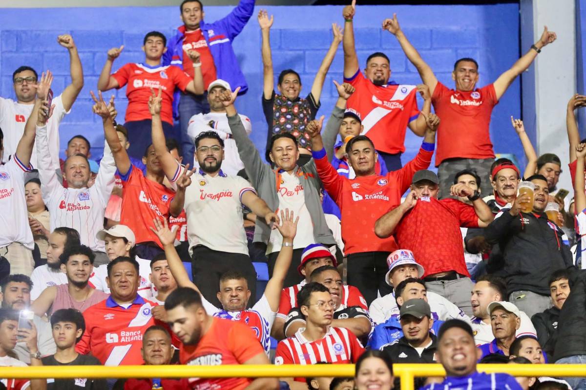 Olimpia vs Firpo: enfado de Spiderman, la pareja de la Ultra y quién es la colocha