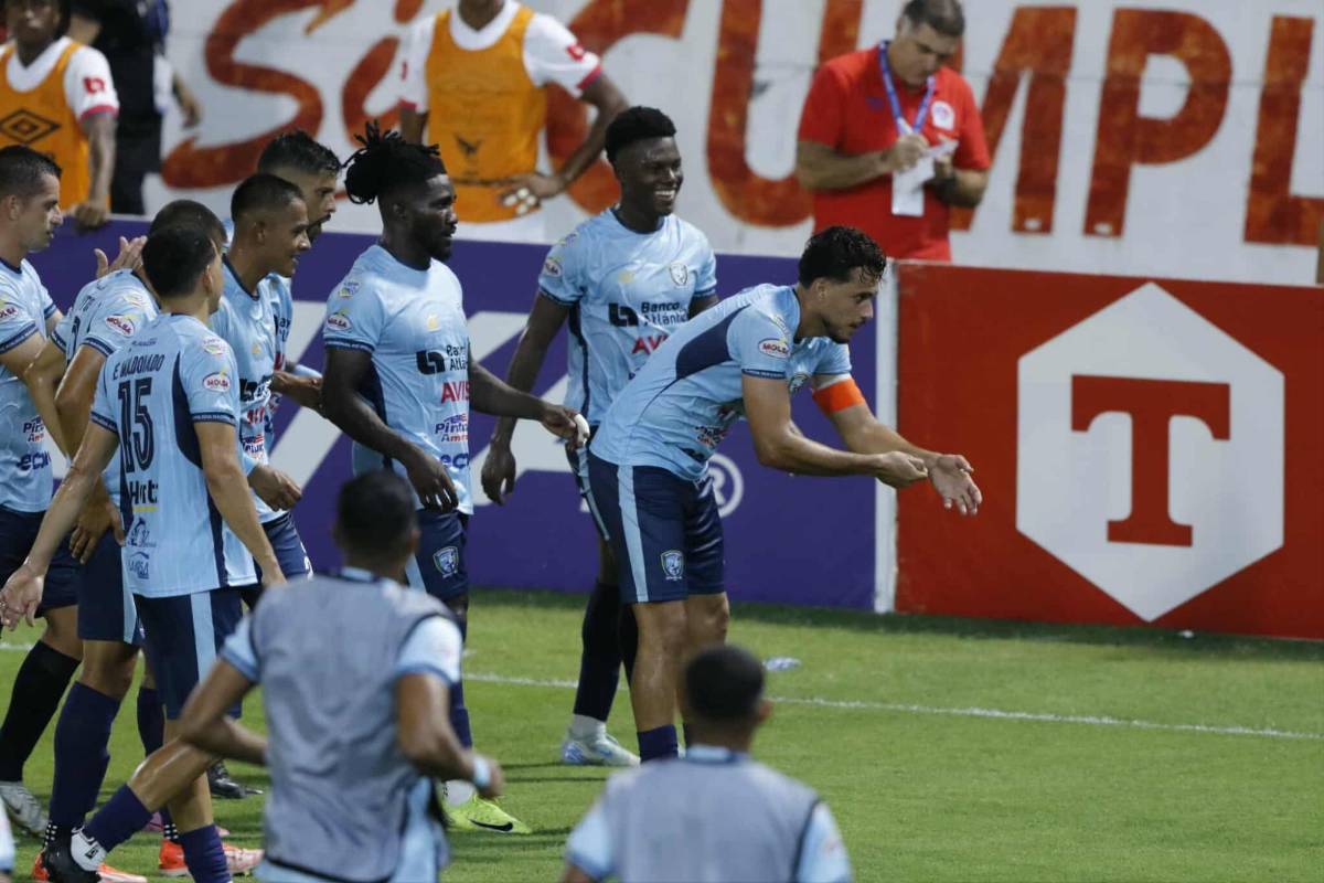 Enfado en el Olimpia-Génesis PN, bronca, reencuentro y bellezas en SPS