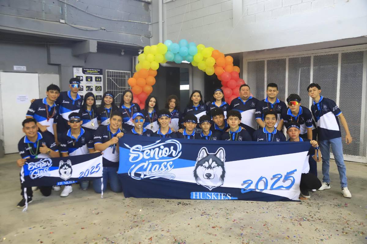Academia Villasturias celebra a sus seniors de la promoción 2025