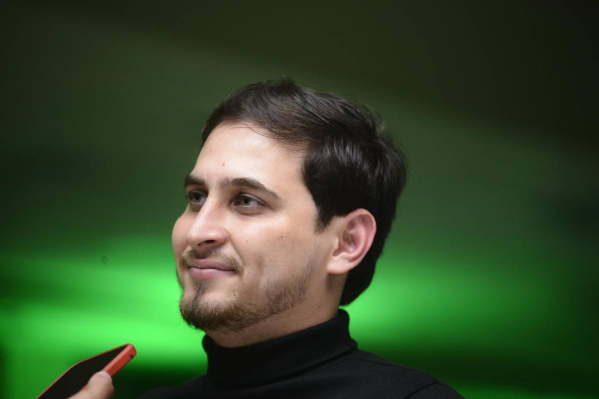 Oscar Pineda, director de marketing digital de UTH Florida en entrevista para Diario LA PRENSA.