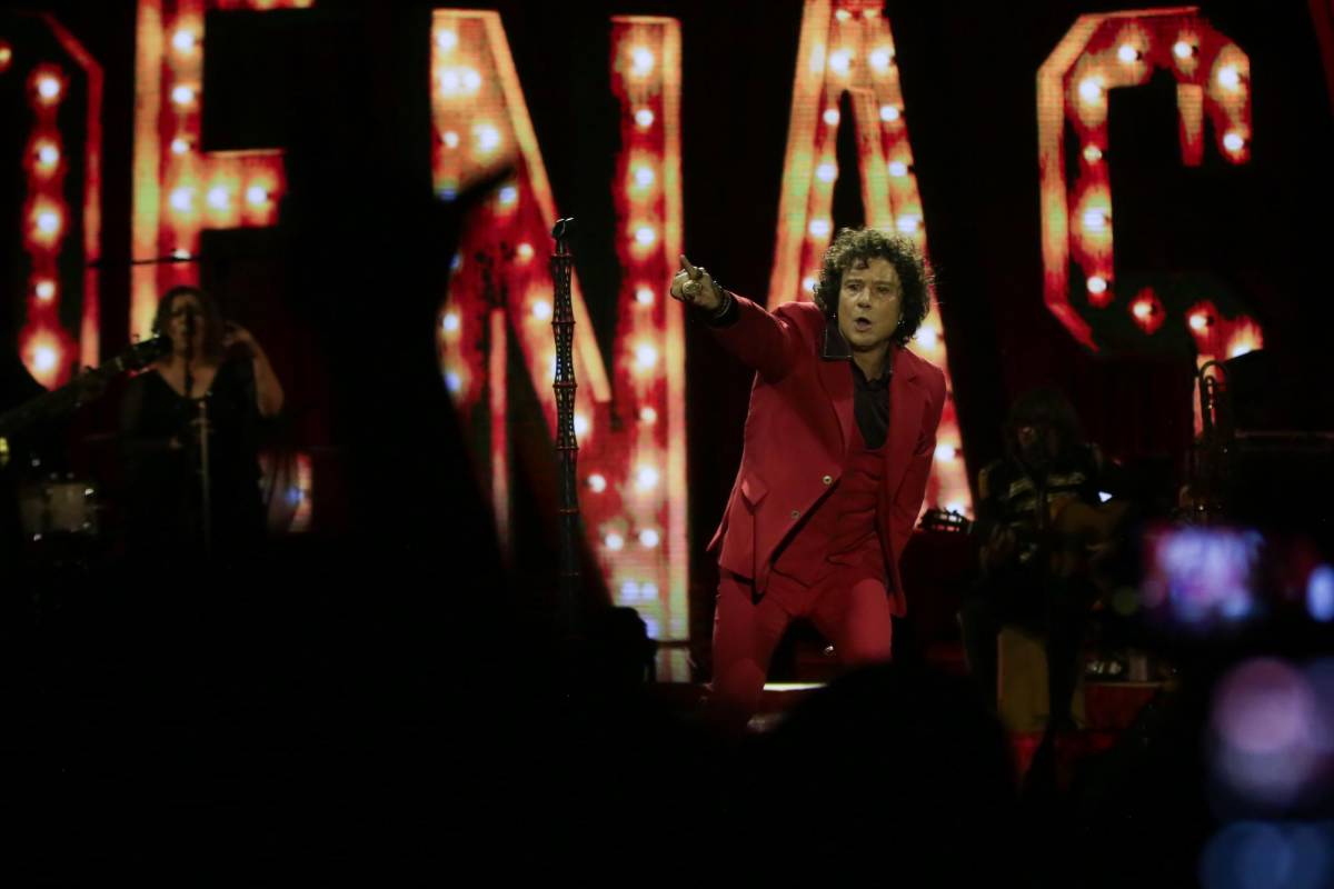 Enrique Bunbury desata un huracán de emociones en Tegucigalpa