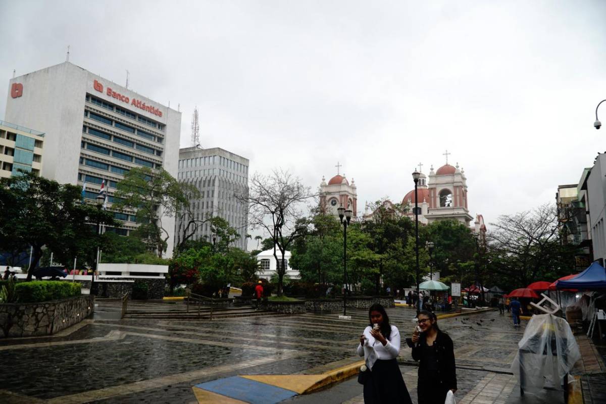 Pronostican lluvias en cuatro regiones este jueves en Honduras