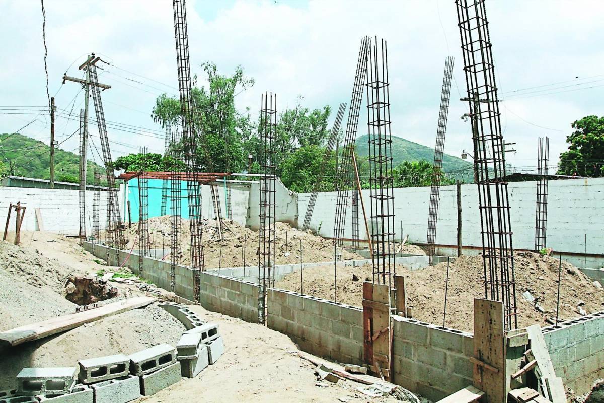 Escuela que apoyará Shin Fujiyama fue destruida por tormentas Eta y Iota