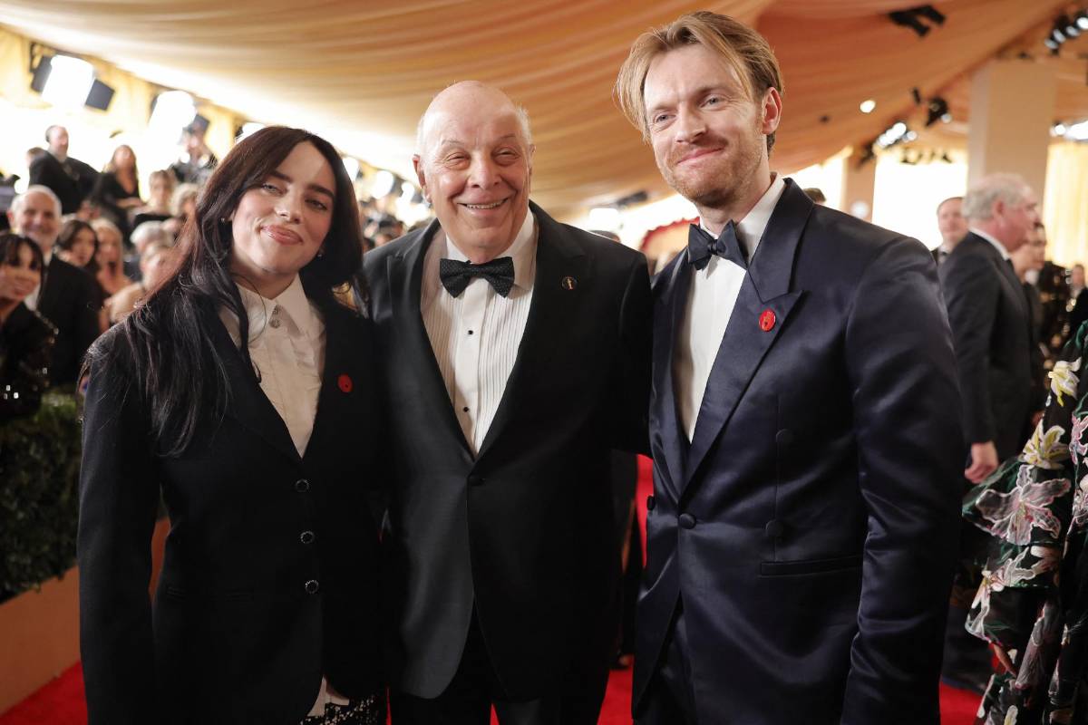 Óscar 2024: Famosos piden un alto al fuego en Gaza con un pin rojo en su ropa