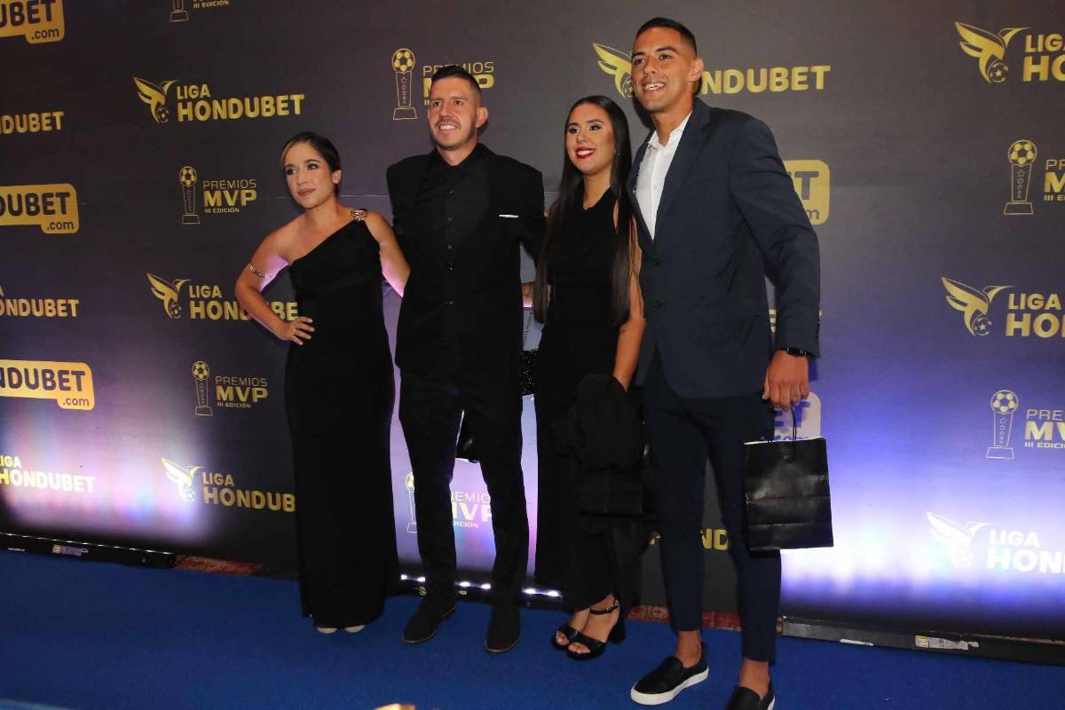 Premios MVP: Futbolistas de Olimpia bien acompañados; Eduardo Espinel y Diego presentes