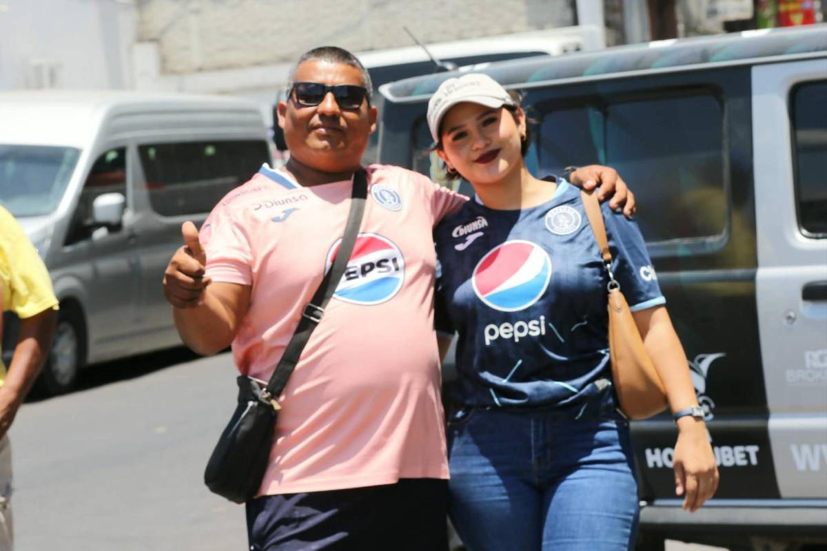 Las bellezas de la final Motagua vs Marathón y policía robó suspiros en el Nacional