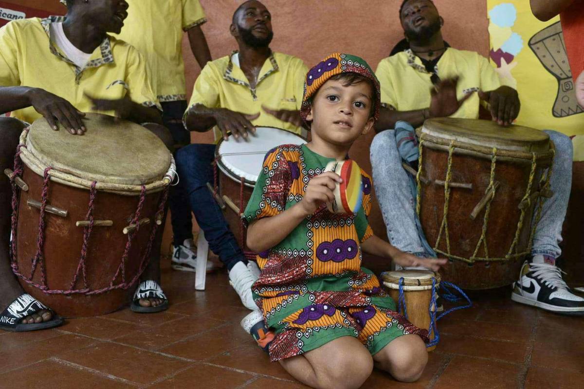 Centro Educativo Bilingüe Miracle celebra Mes de la Herencia Africana en Honduras