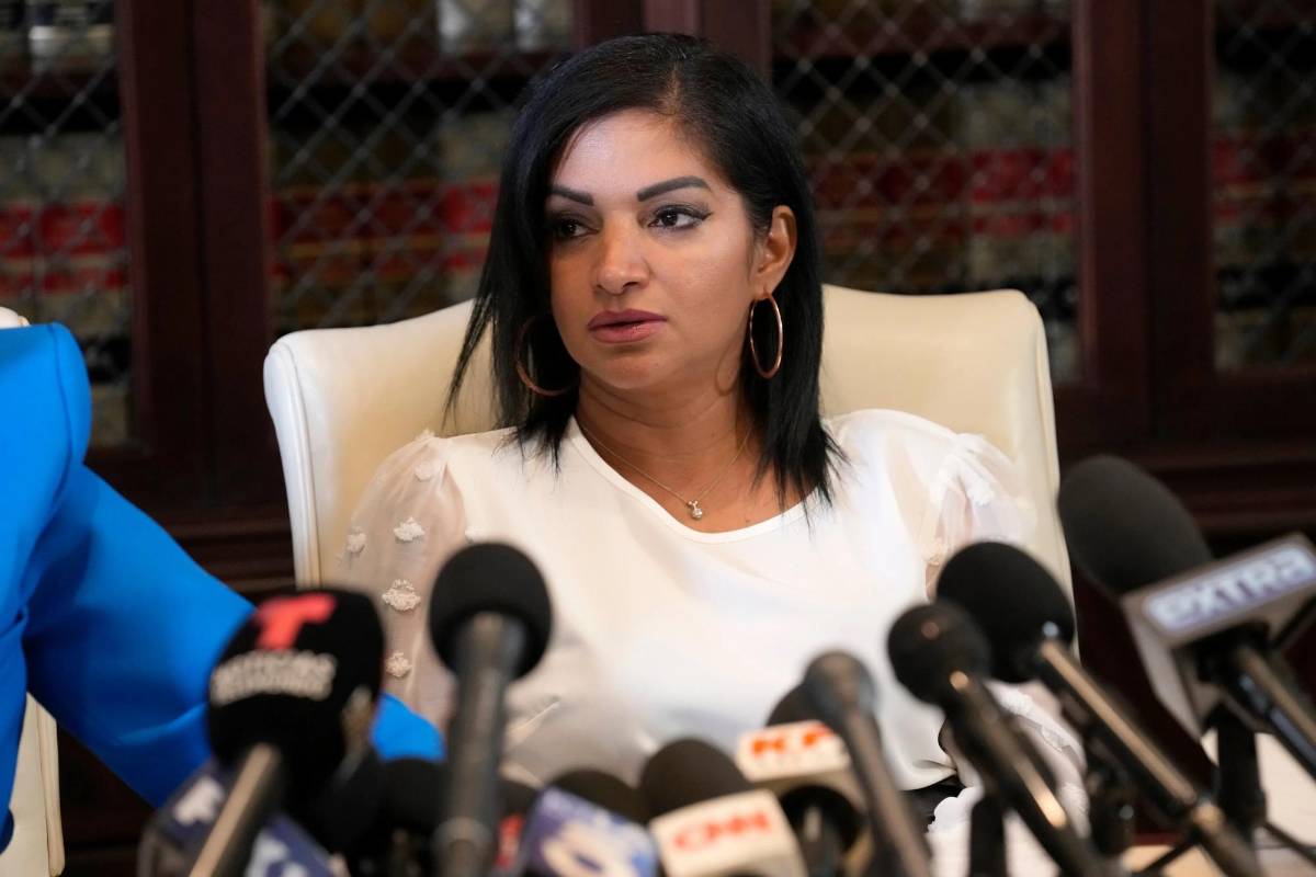 Thalía Graves dijo que desde la supuesta violación sufre de estrés postraumático, depresión, ansiedad, dolor crónico e incomodidad sexual.