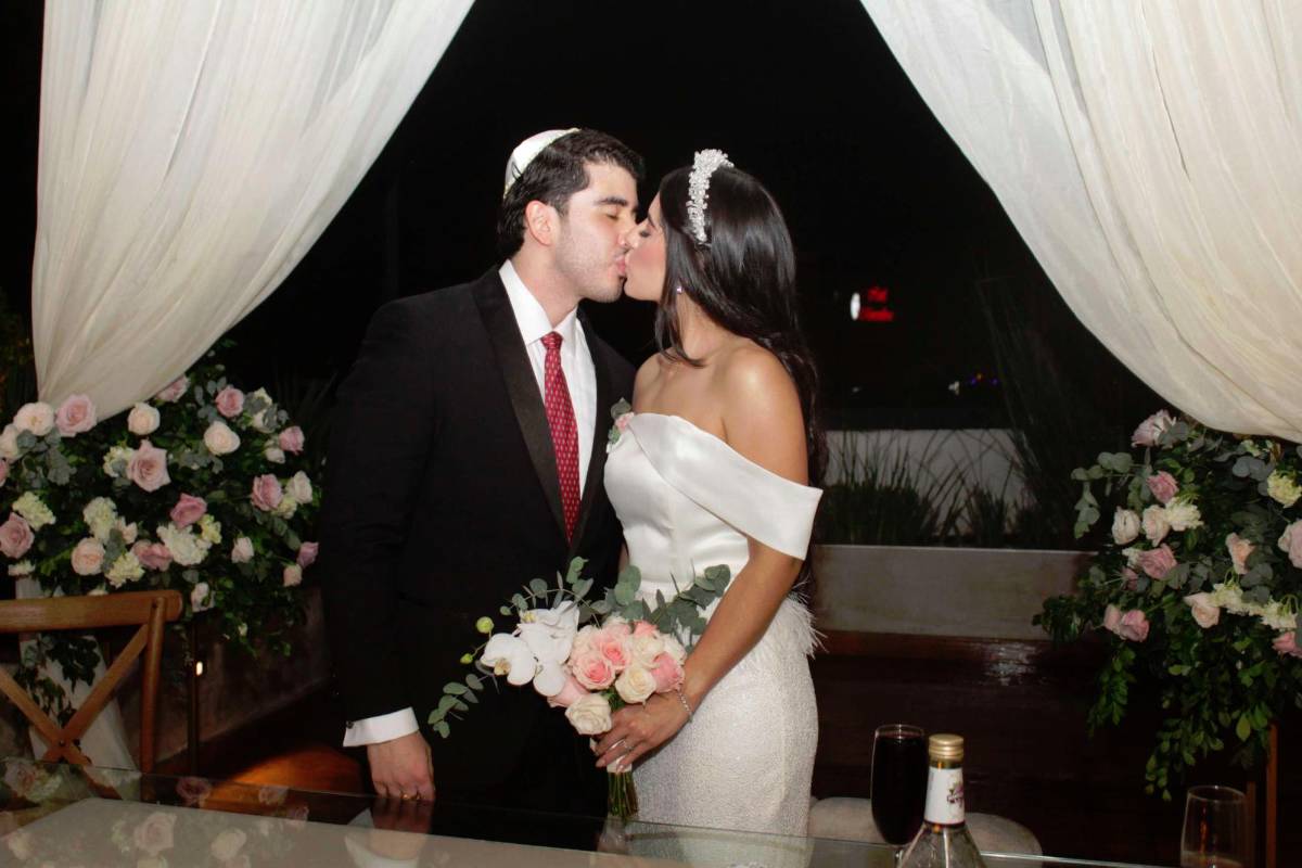 Luis López y Pahola García unieron sus vidas ante la ley