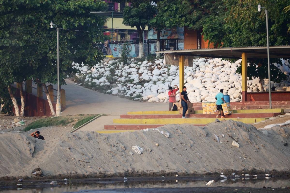 El Suchiate, la poroza frontera llena de pasos no tan ciegos