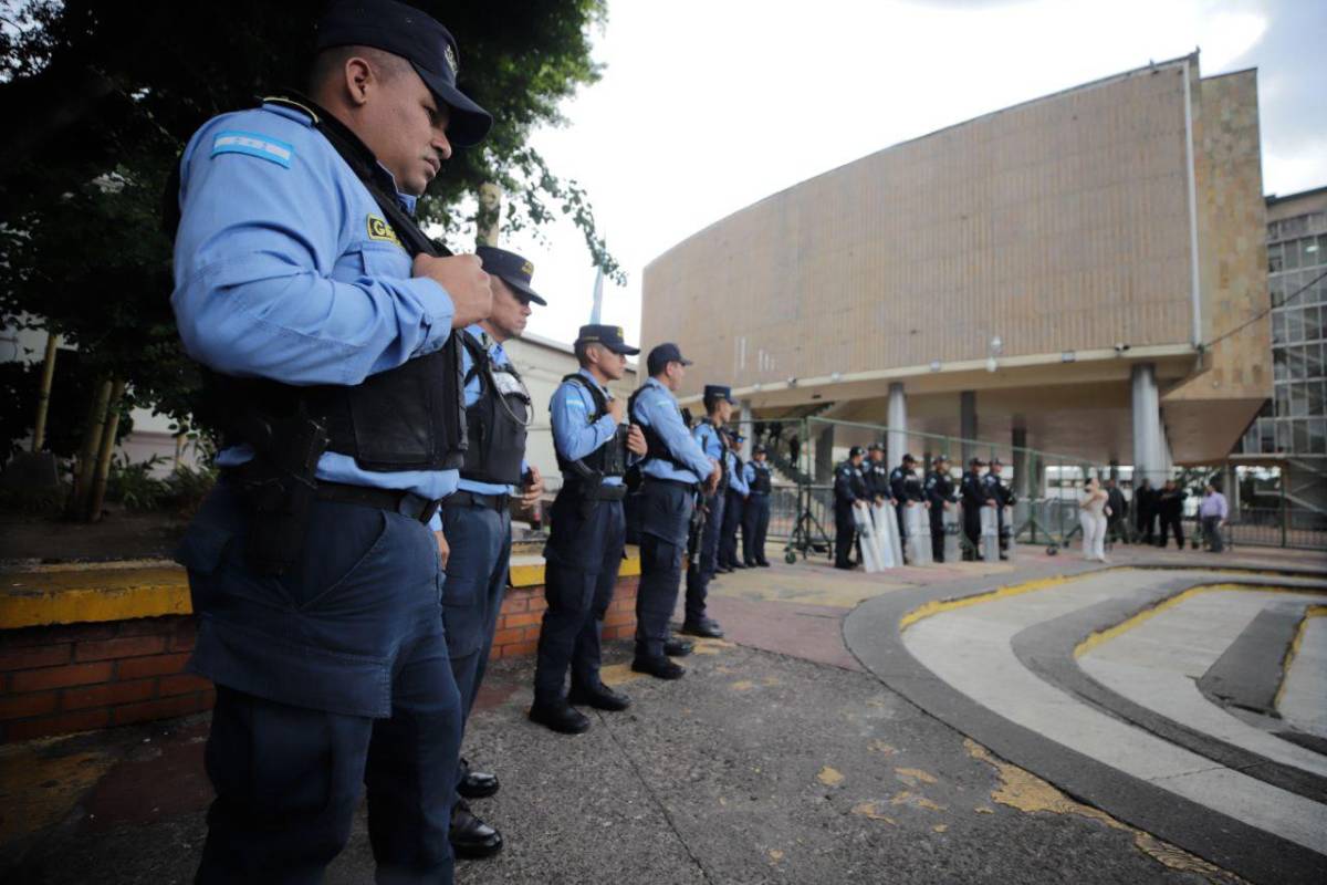 Esta es la razón del cierre del Congreso Nacional y del parque La Merced