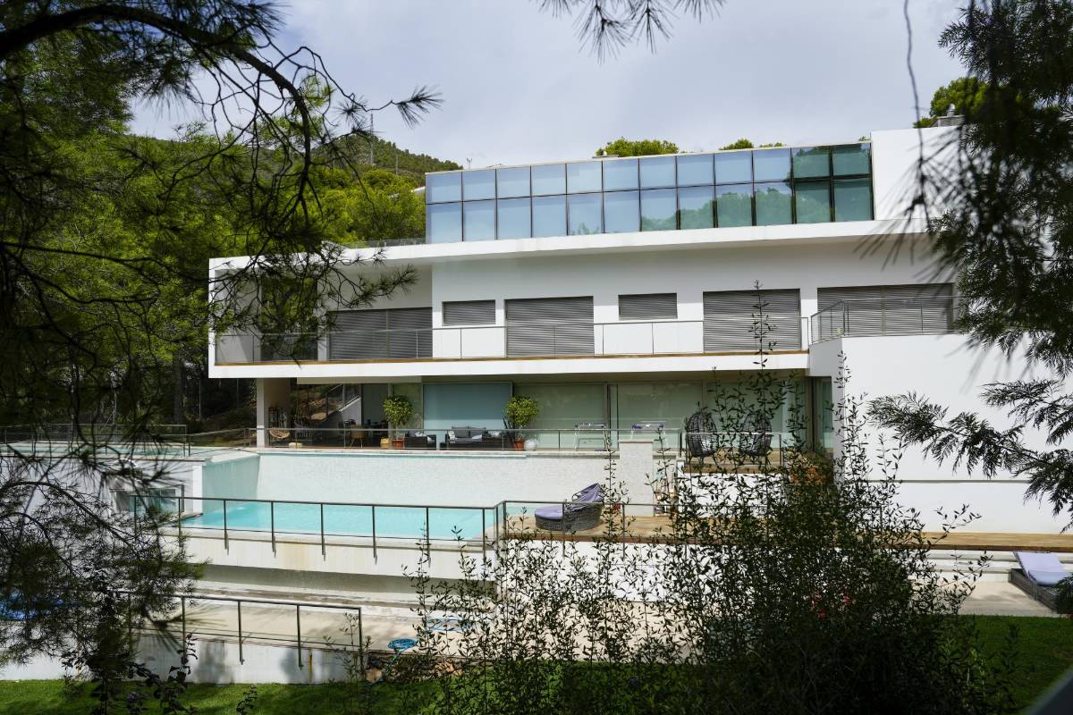 Varios ladrones encapuchados y armados ingresaron a la vivienda de Aubameyang en Barcelona.