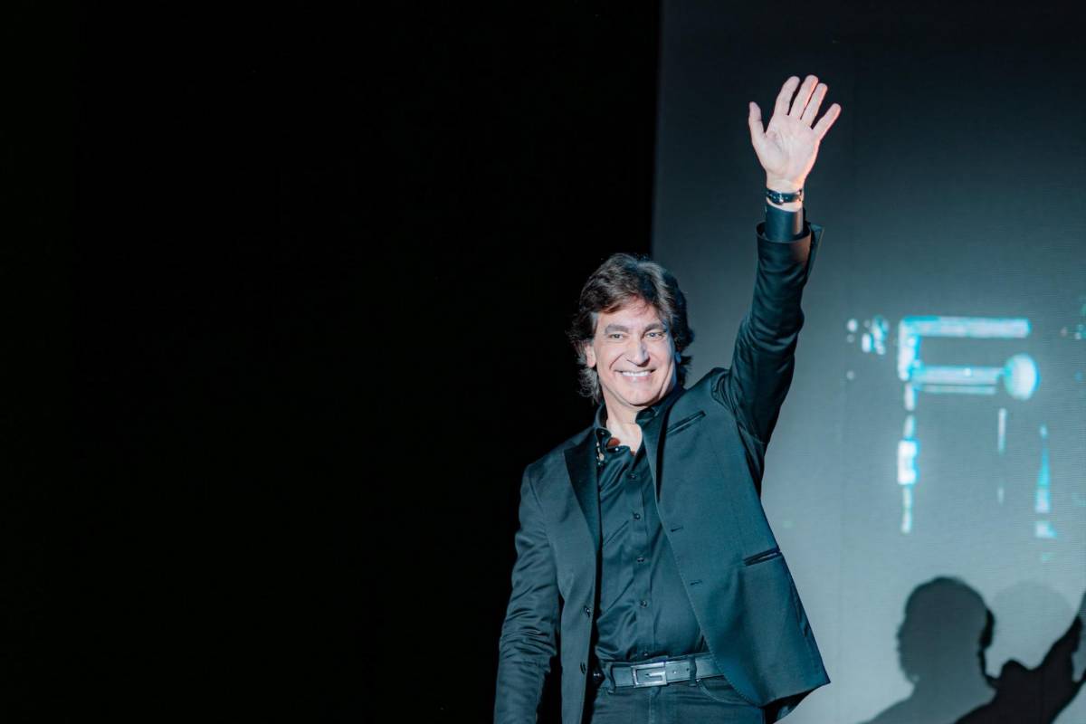 La jocosa anécdota de Dante Gebel en su viaje a Honduras