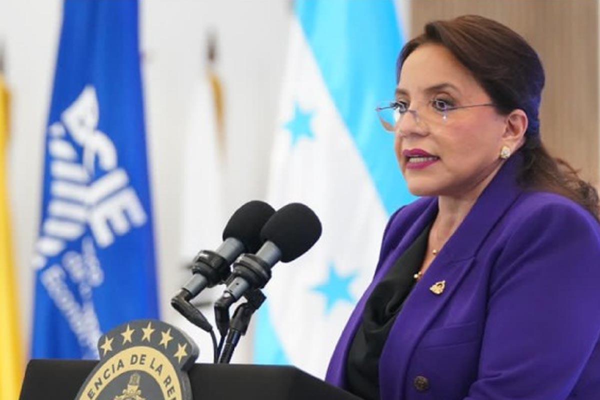 Xiomara Castro viajará a Cuba tras desfiles patrios del 15 de septiembre