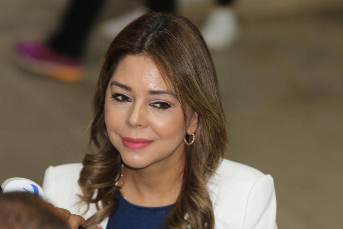 Áspero saludo de Cálix y Ochoa, Chano con bandera de USA, baile de Doris y lo que dijo Nasralla