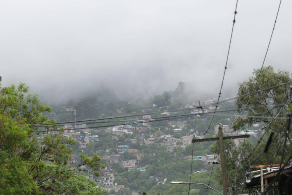 Lluvias en playas de Honduras este jueves y viernes de Semana Santa