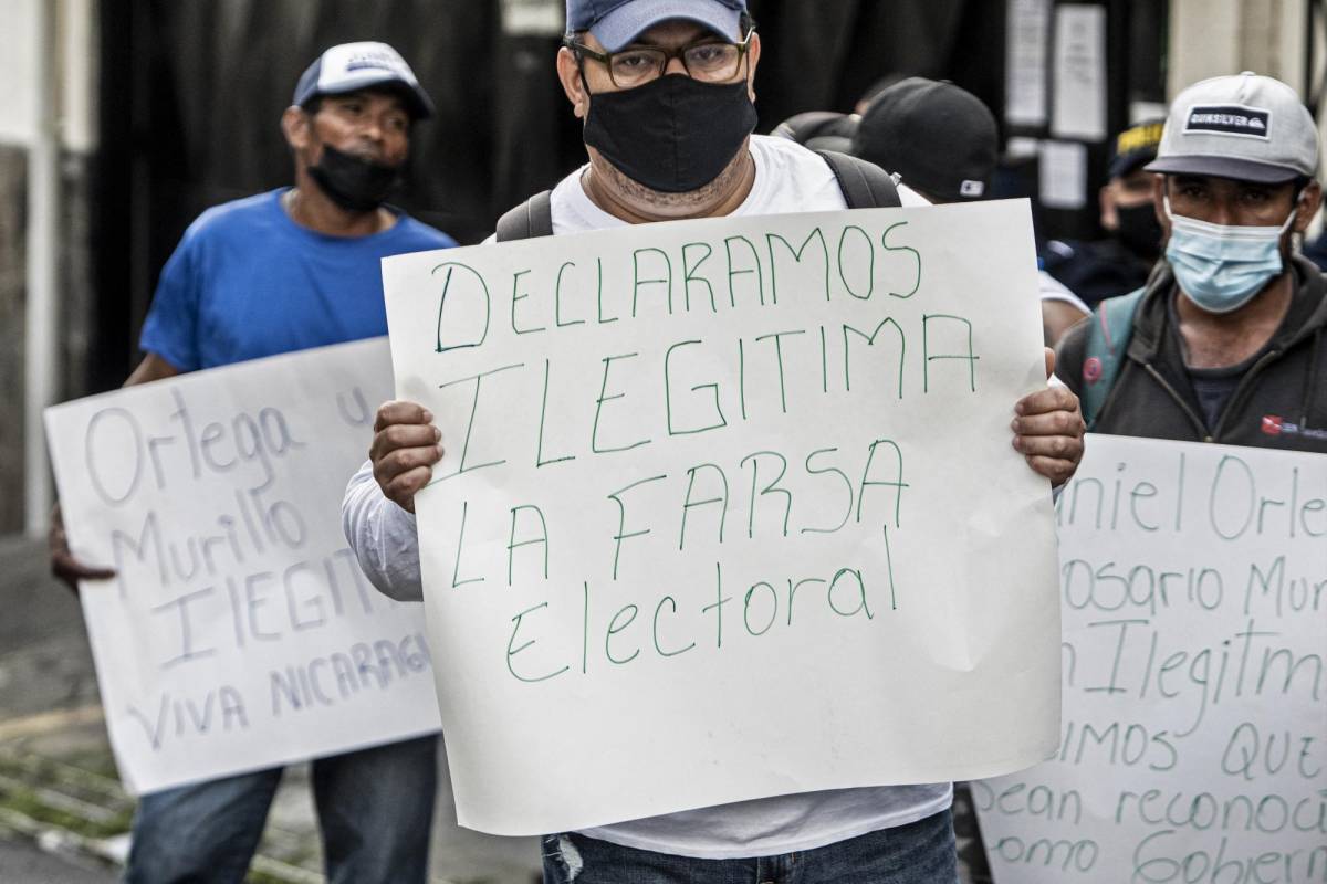 Prevén éxodo masivo de nicaragüenses tras cuestionada reelección de Daniel Ortega