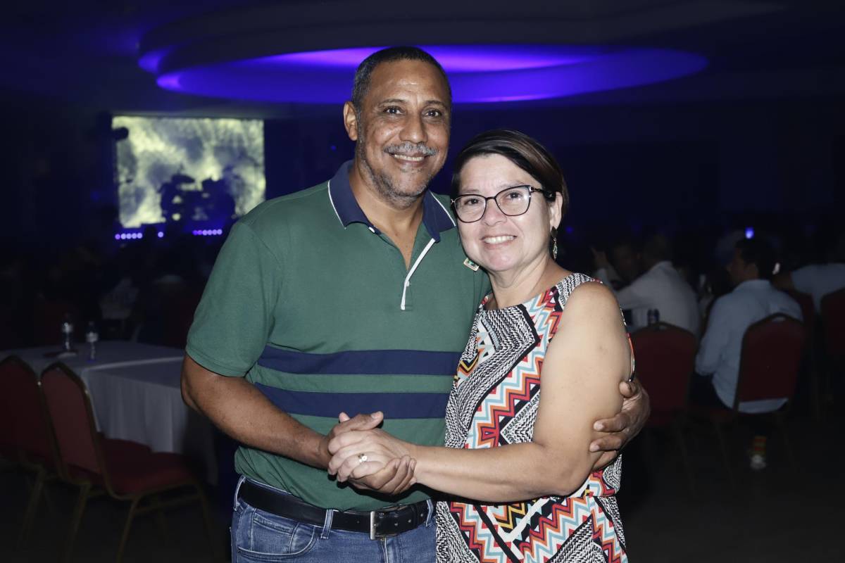 Así disfrutaron los sampedranos el show de Los Iracundos y Germaín de la Fuente