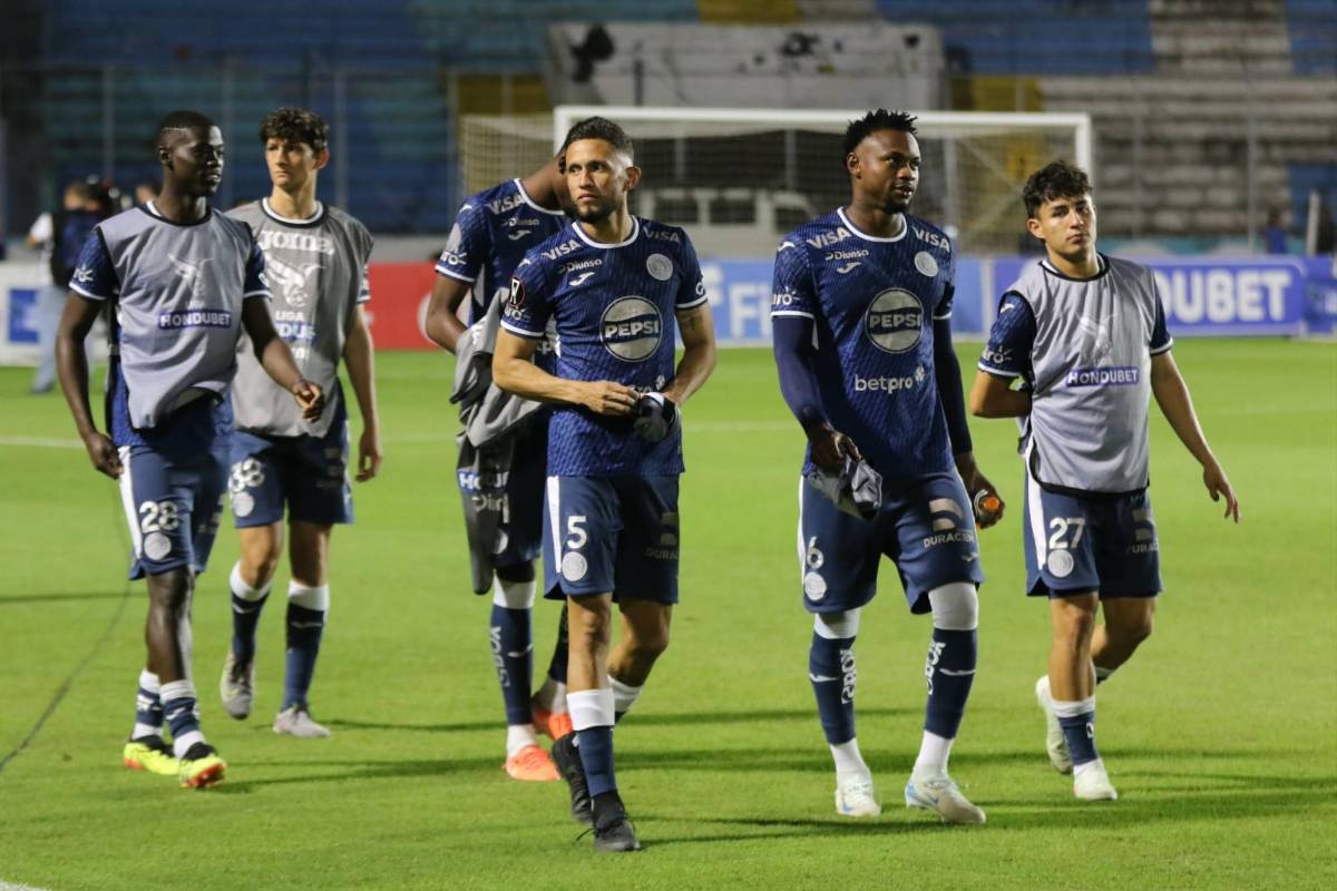 Maldad de Motagua al Olimpia, burla, legionario sorprende y periodista enamora